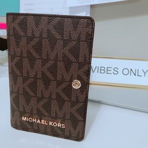 Handbag perfect for you!